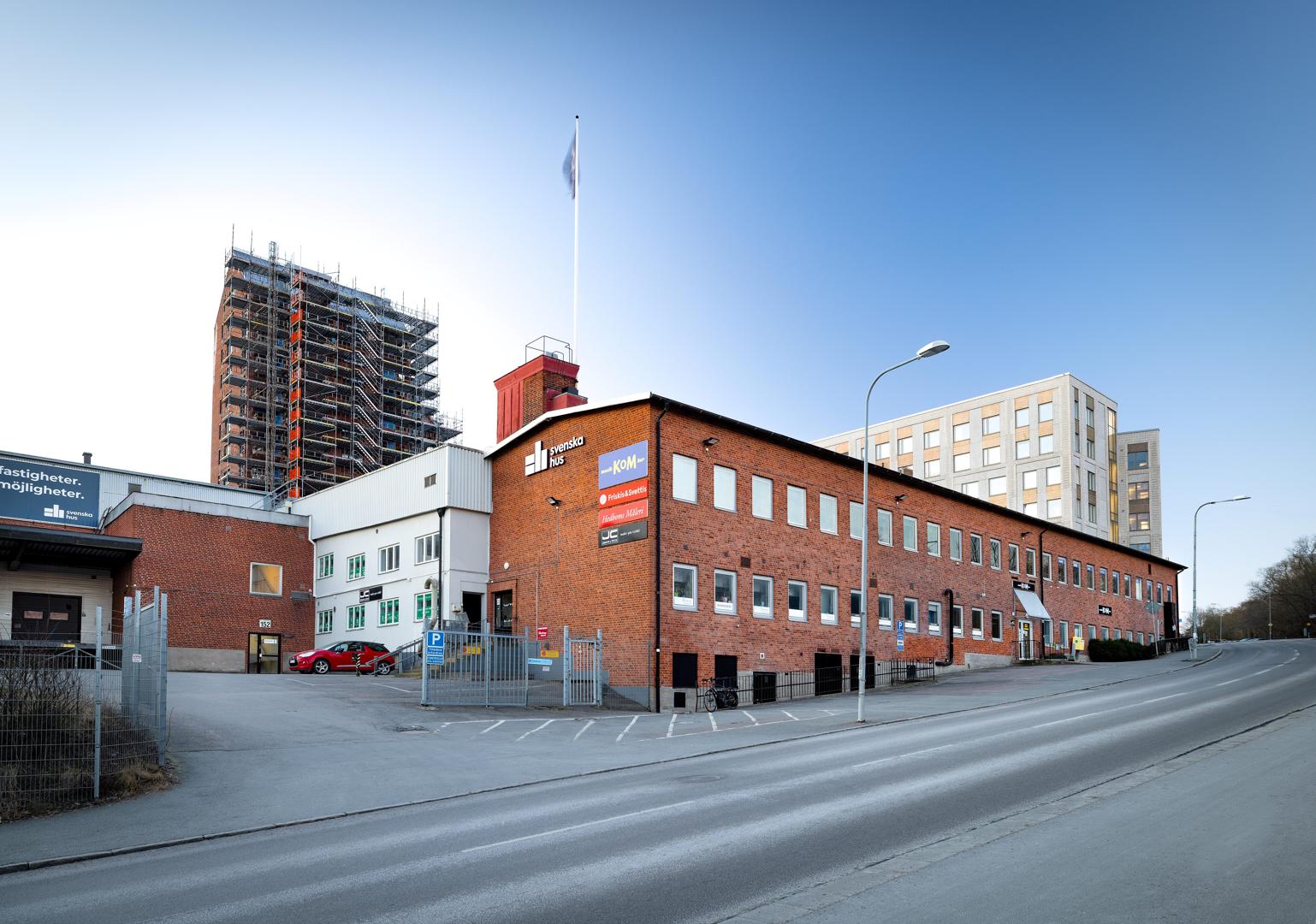 Trevligt kontor med bra läge nära utfartsleden